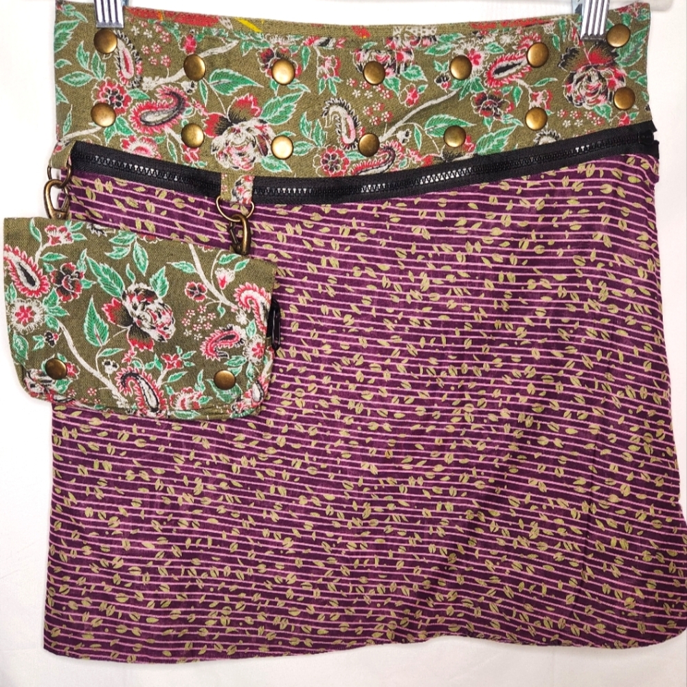 Moshiki Short Reversable Skirt Size Small